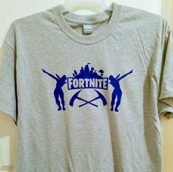 Fortnite t - Picture 1 of 2